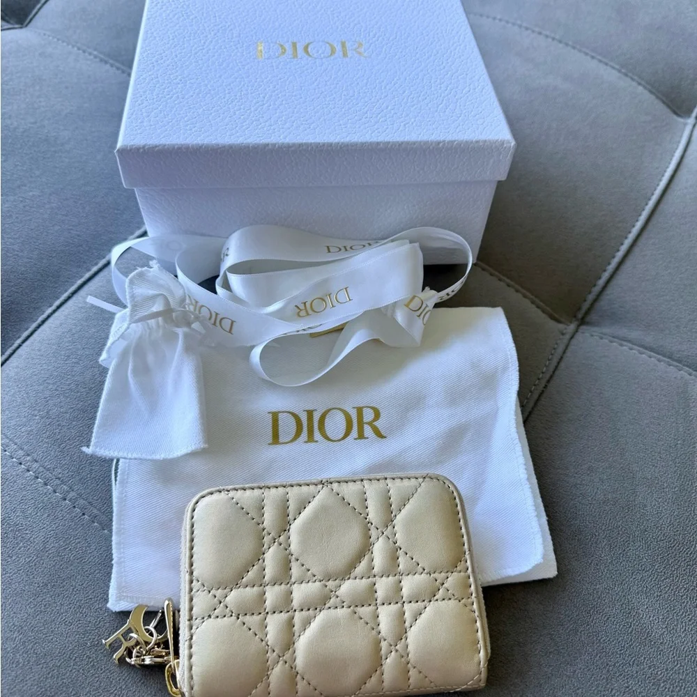 NWT, Small Lady Dior Voyageur Coin Purse in iridescent gold - Picture 8 of 8